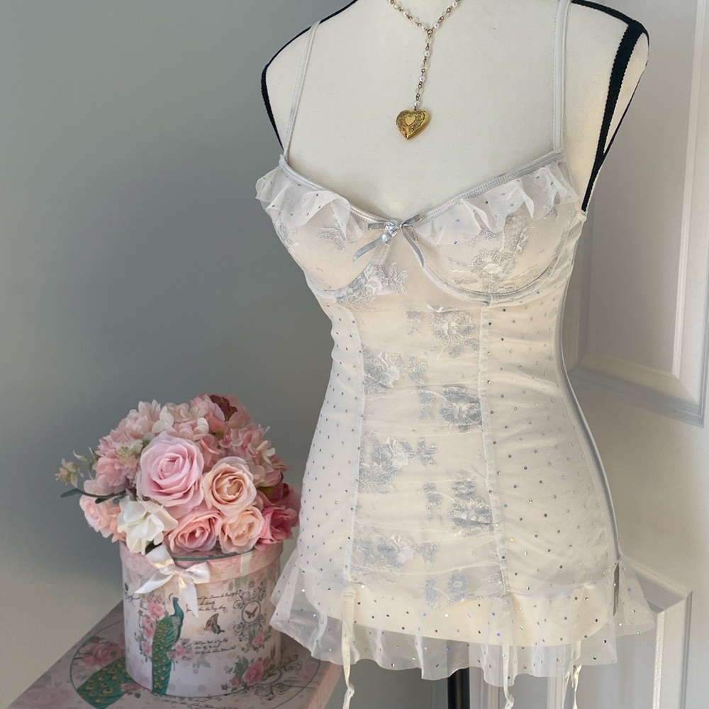 Victorias Secret 2000s Sexy Little Things NWT Bridal Slip Bustier size 34 C.
